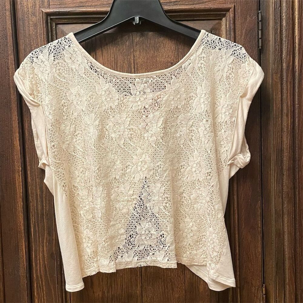 Eye Shadow Women's Ivory Cream Lace Short Sleeve Scoop Neck Blouse Size Small S